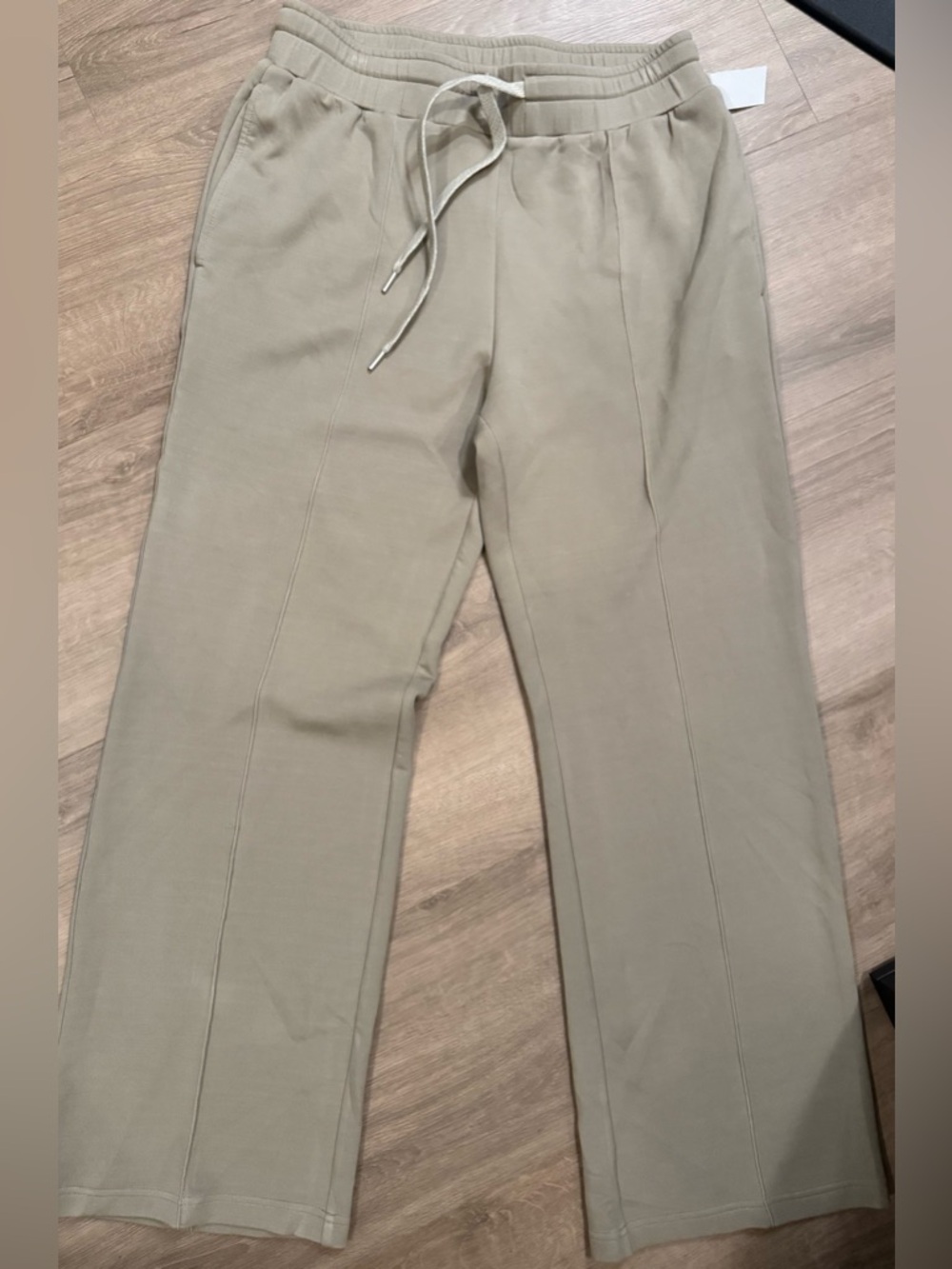 Varley The wide leg pant 30’ size L color taupe marl